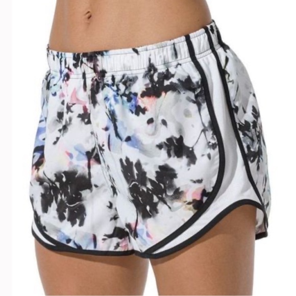 Nike Dri Fit Tie Dye Botanical Print Athletic Shorts - Picture 1 of 7